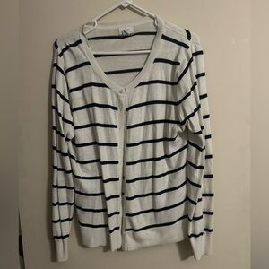 Old navy cardigan size  XL